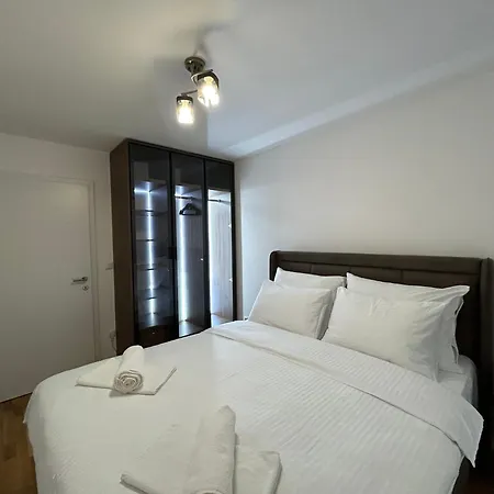 Vand Διαμέρισμα Τούζλα